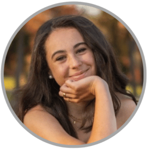 Website LO Headshots-5 tan woman brown hair smiling